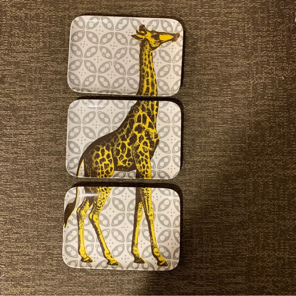 Thomas Paul melamine 3 piece giraffe tray set